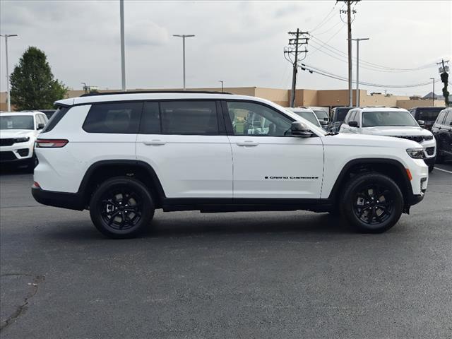 new 2024 Jeep Grand Cherokee L car, priced at $42,681