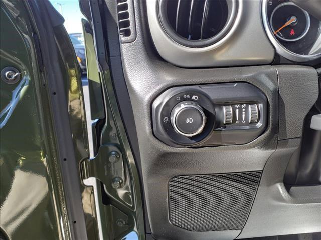 used 2022 Jeep Wrangler Unlimited car, priced at $27,065