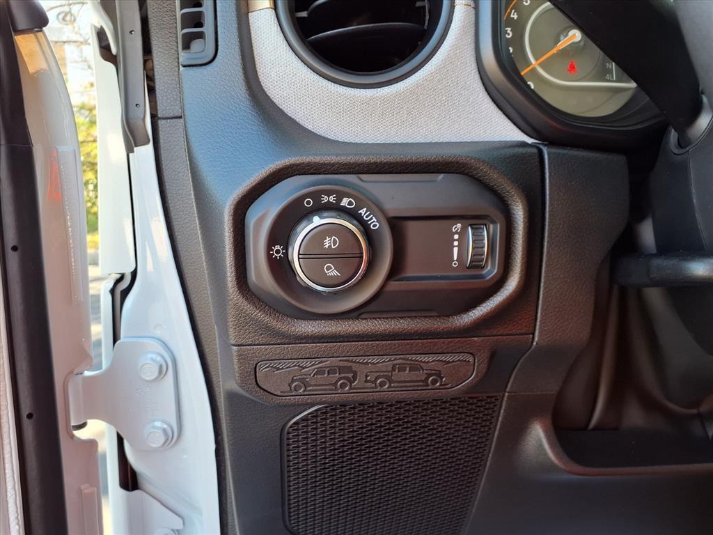 new 2025 Jeep Gladiator car, priced at $47,035