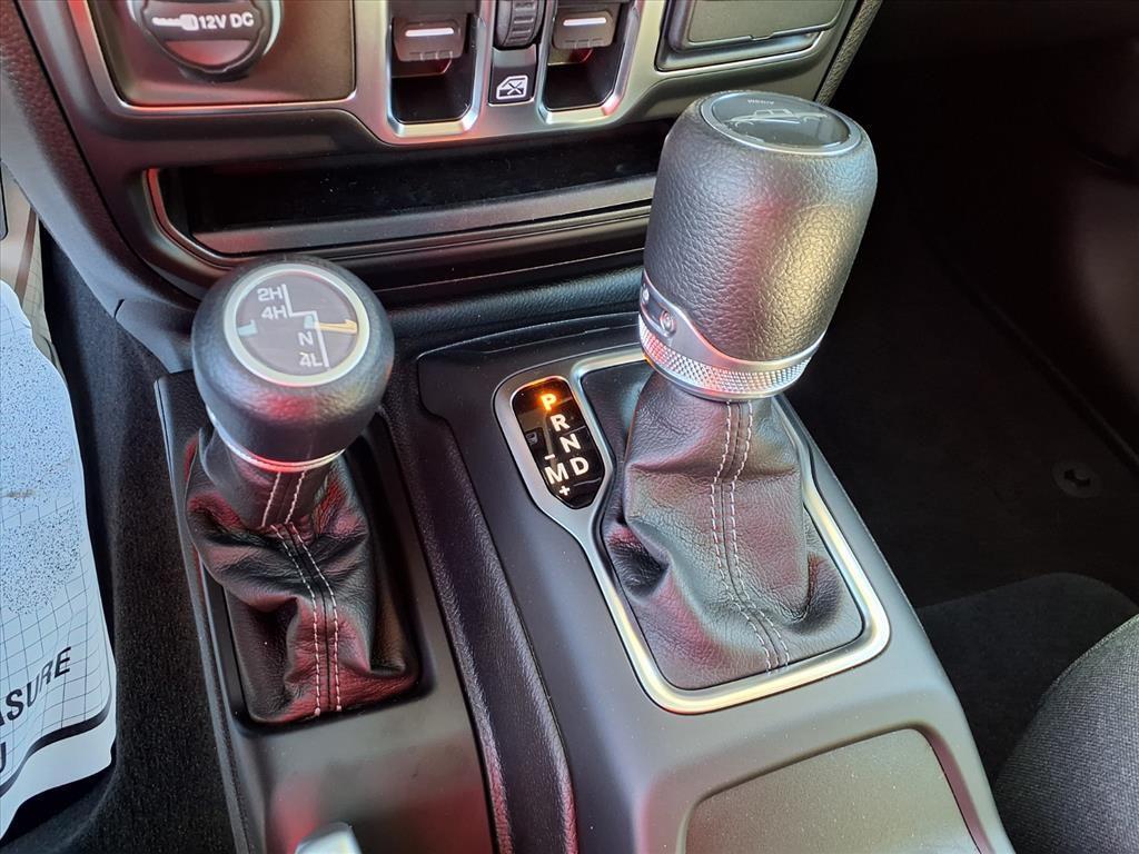 new 2025 Jeep Gladiator car, priced at $47,035