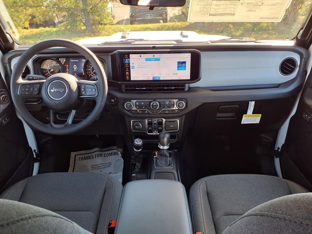 new 2025 Jeep Gladiator car, priced at $47,035