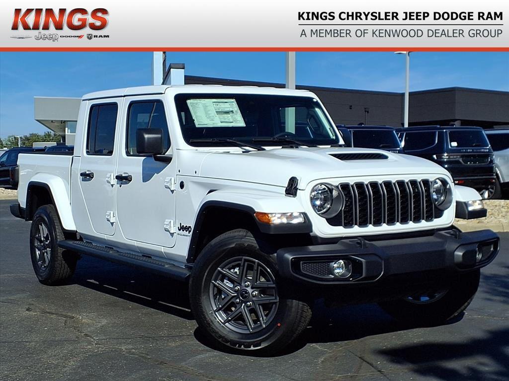 new 2025 Jeep Gladiator car, priced at $47,035