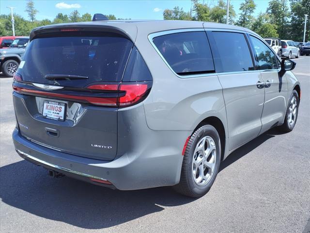 new 2024 Chrysler Pacifica car, priced at $43,829