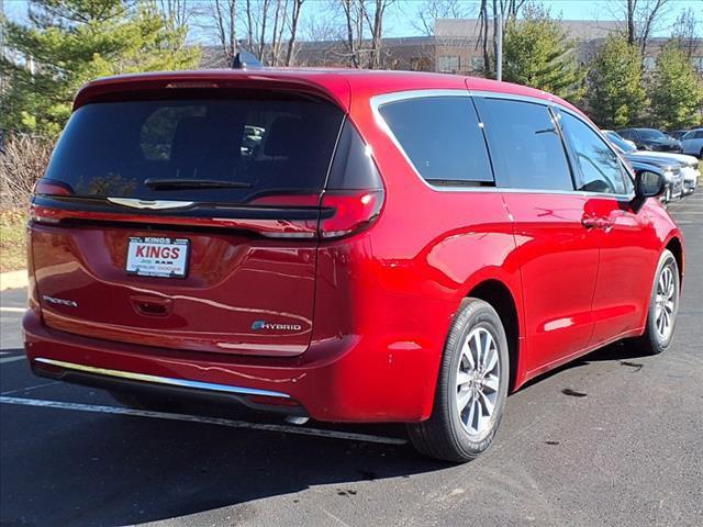 new 2025 Chrysler Pacifica Hybrid car, priced at $54,525