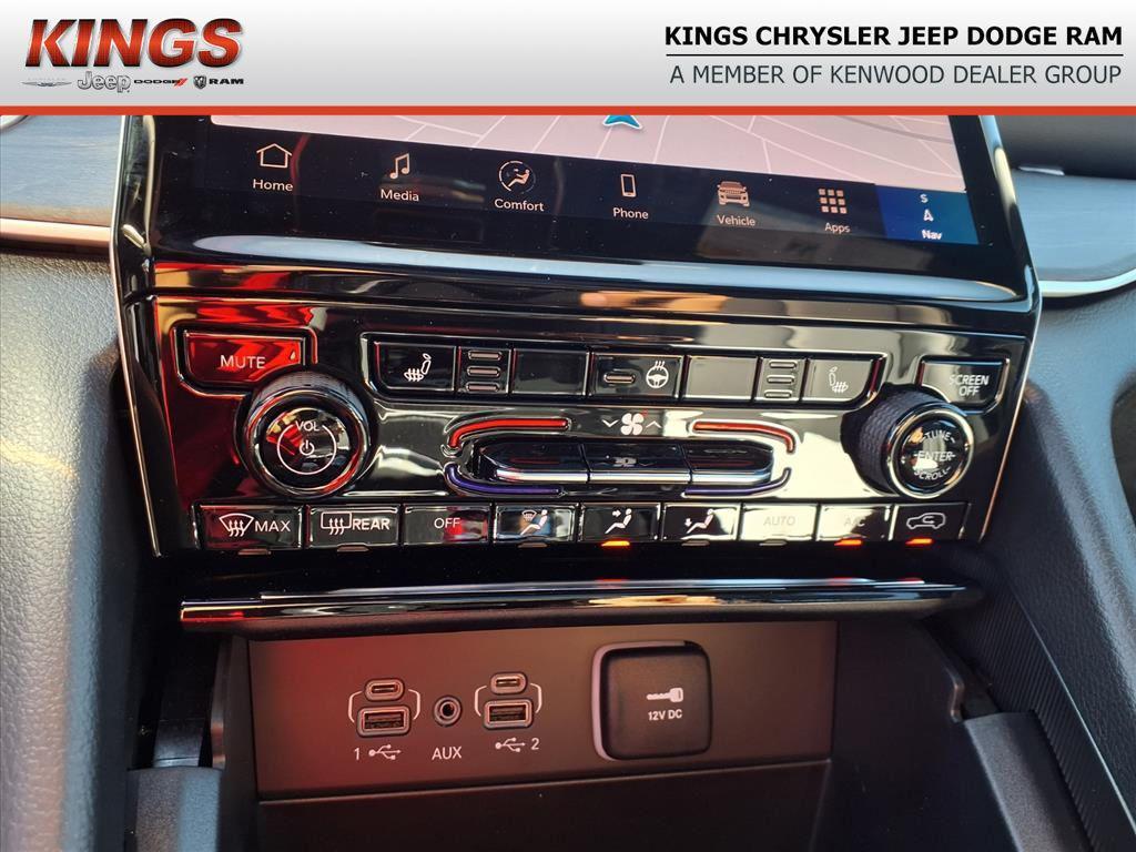 new 2025 Jeep Grand Cherokee L car, priced at $43,595