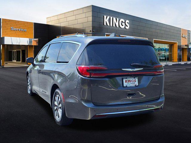 used 2021 Chrysler Pacifica Hybrid car, priced at $23,188