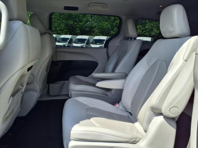 used 2021 Chrysler Pacifica Hybrid car, priced at $22,200