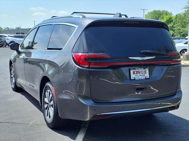 used 2021 Chrysler Pacifica Hybrid car, priced at $22,200