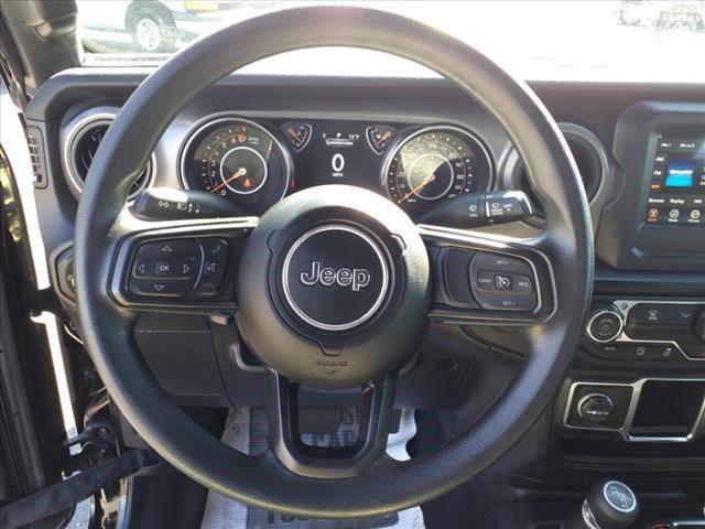 used 2022 Jeep Wrangler Unlimited car, priced at $31,324