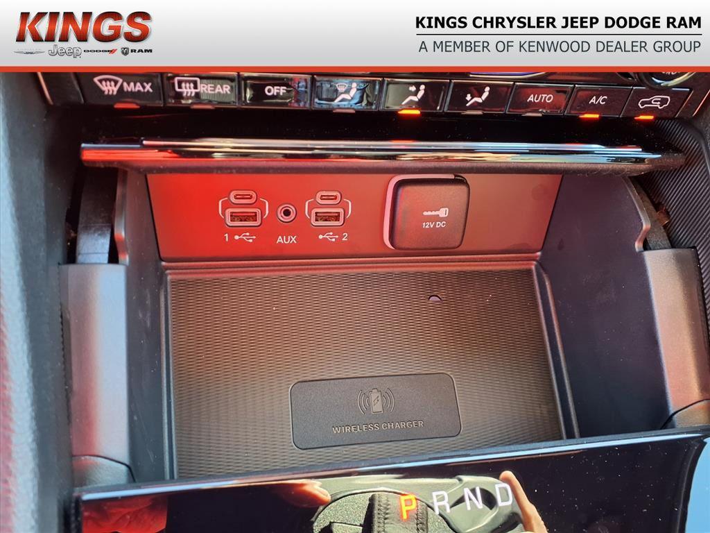 new 2025 Jeep Grand Cherokee car, priced at $38,288