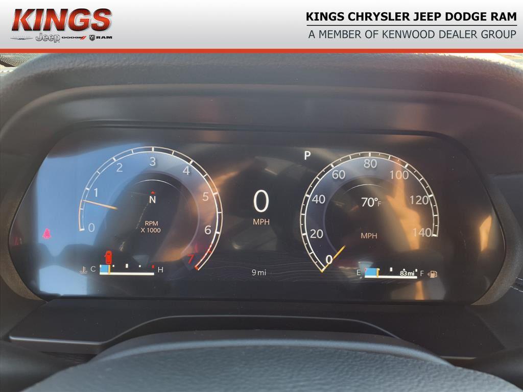 new 2025 Jeep Grand Cherokee car, priced at $38,288