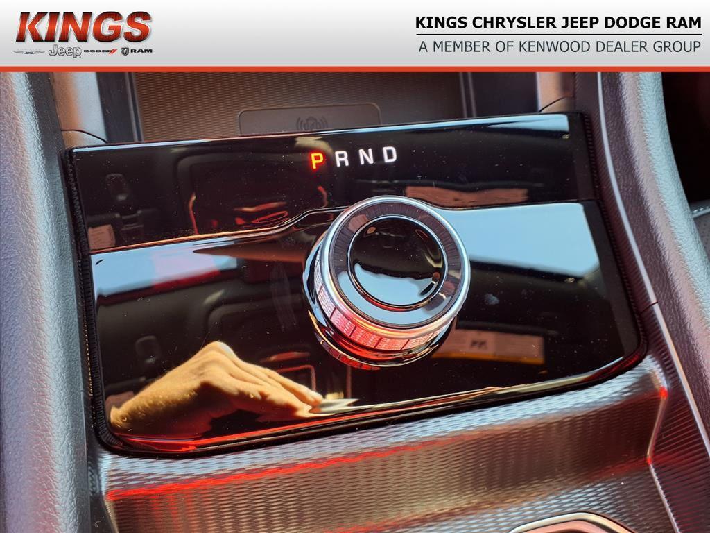 new 2025 Jeep Grand Cherokee car, priced at $38,288