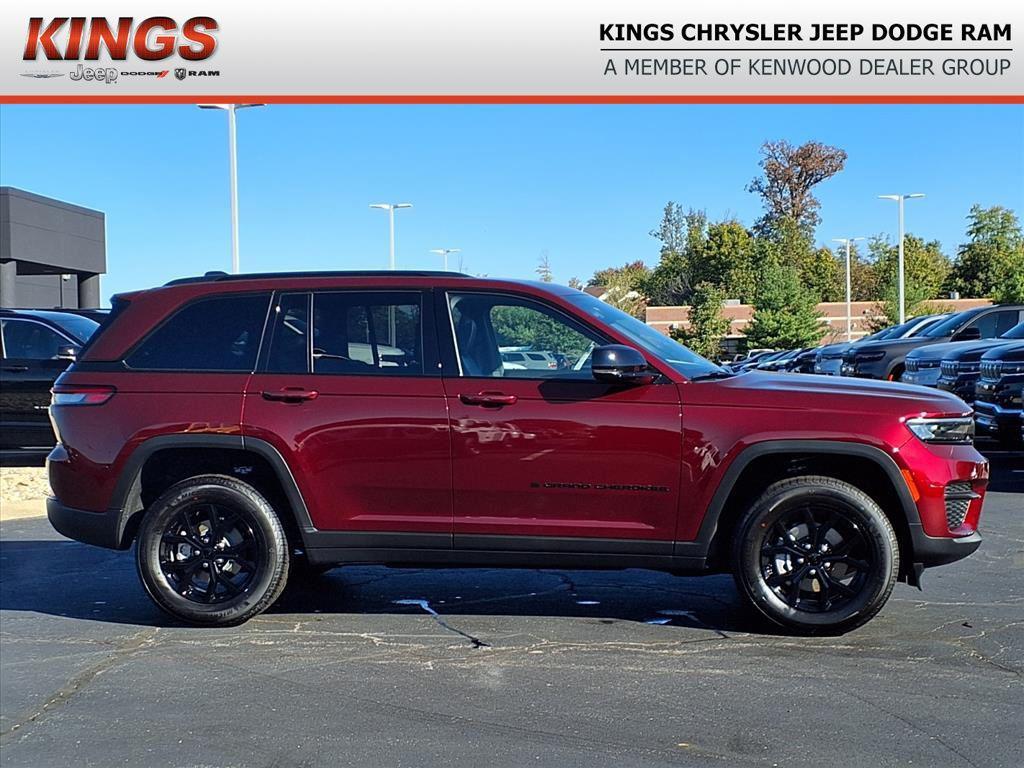 new 2025 Jeep Grand Cherokee car, priced at $38,288