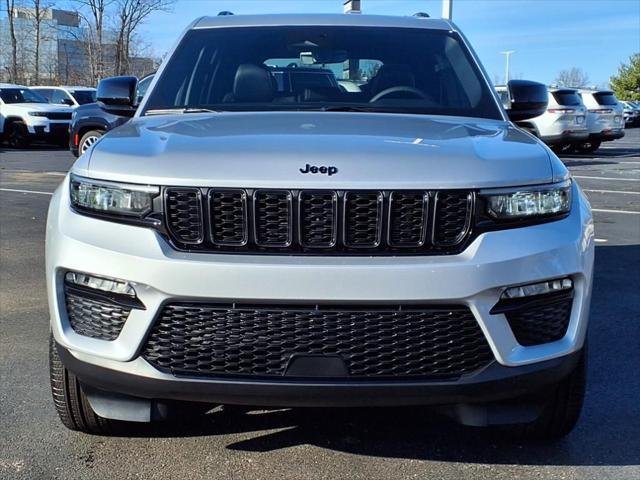 new 2025 Jeep Grand Cherokee car, priced at $47,048