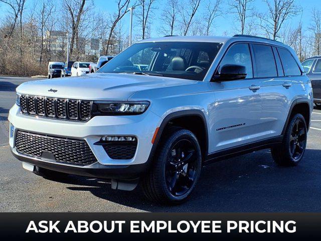 new 2025 Jeep Grand Cherokee car, priced at $50,530
