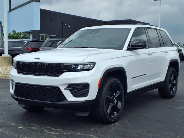 new 2025 Jeep Grand Cherokee car, priced at $40,673