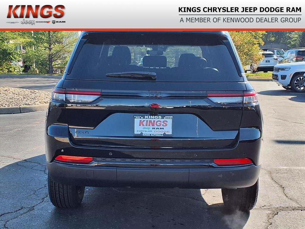 new 2025 Jeep Grand Cherokee car, priced at $39,728