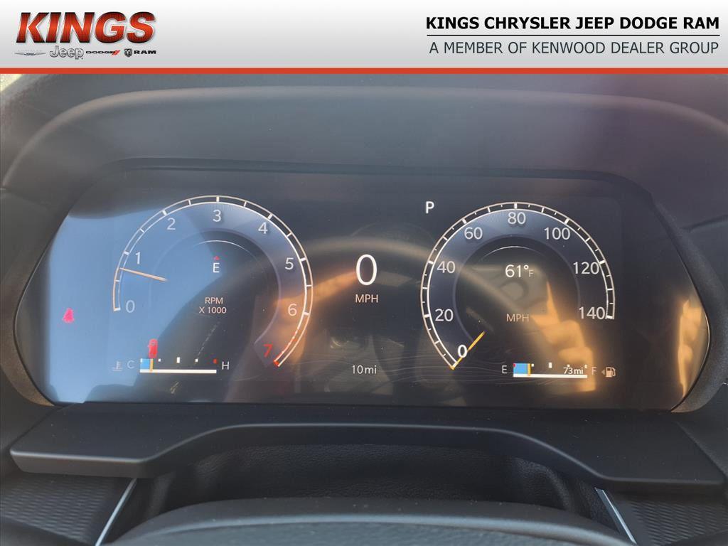 new 2025 Jeep Grand Cherokee car, priced at $39,728