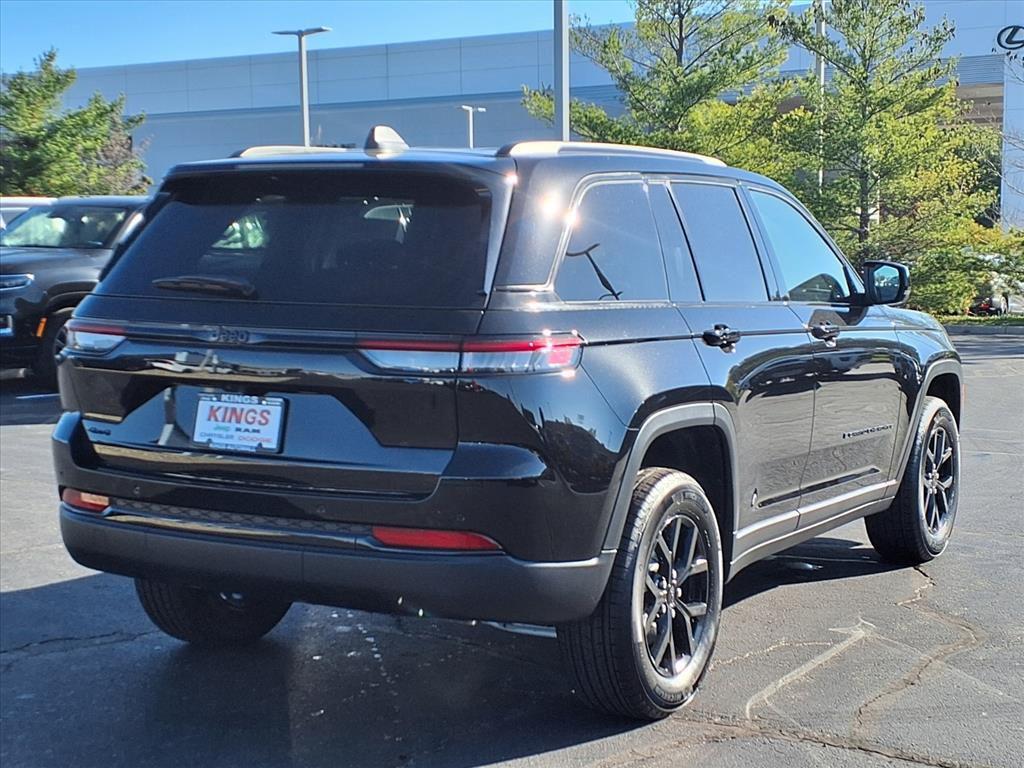 new 2025 Jeep Grand Cherokee car, priced at $35,728