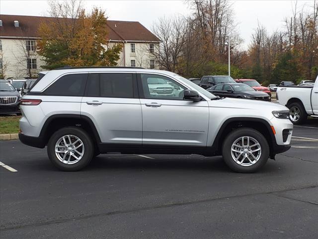 new 2024 Jeep Grand Cherokee car, priced at $39,854