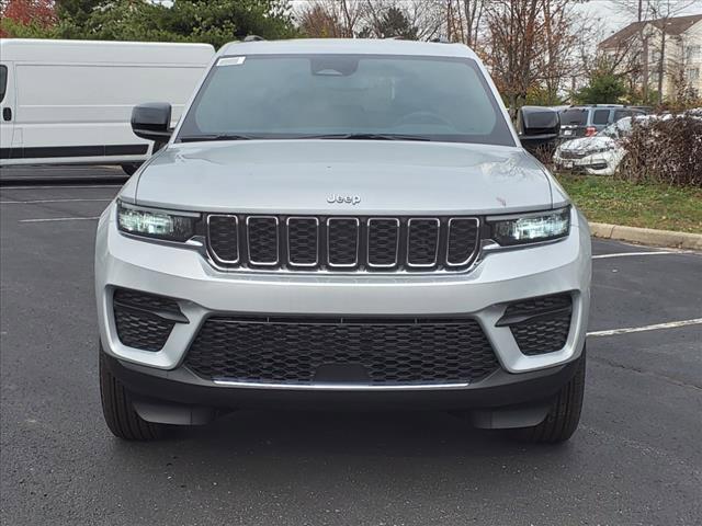 new 2024 Jeep Grand Cherokee car, priced at $39,854