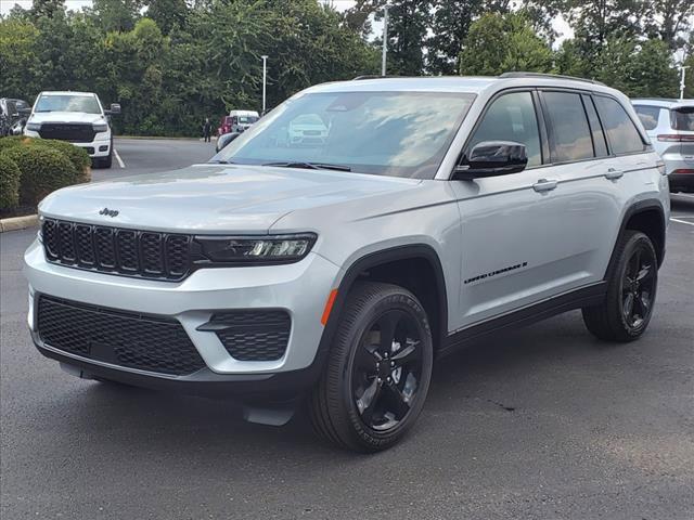 new 2024 Jeep Grand Cherokee car, priced at $44,740