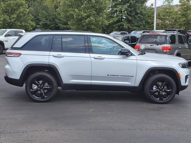 new 2024 Jeep Grand Cherokee car, priced at $44,740