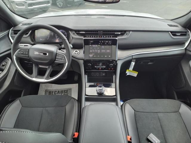 new 2024 Jeep Grand Cherokee car, priced at $40,289