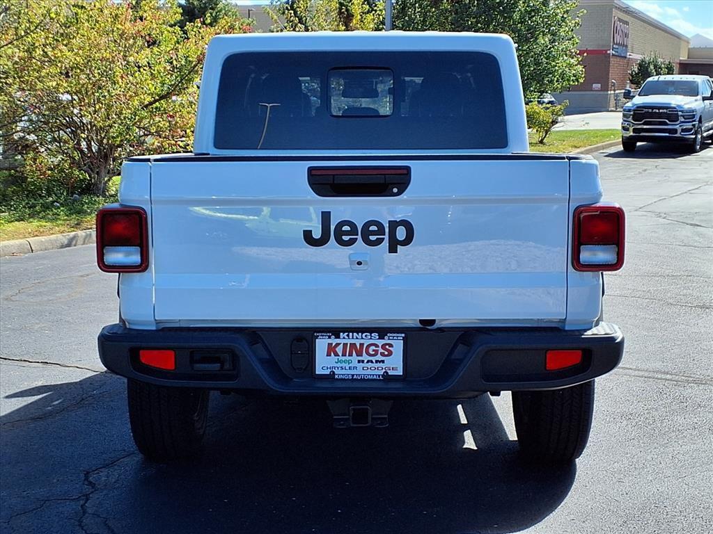 new 2025 Jeep Gladiator car, priced at $46,134