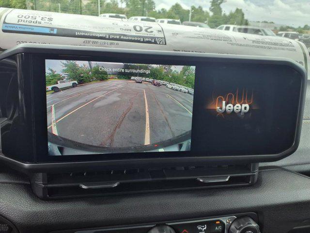new 2025 Jeep Wrangler car, priced at $46,476