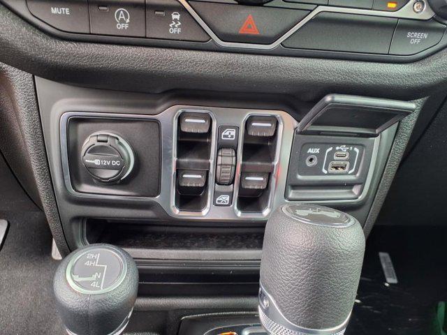 new 2025 Jeep Wrangler car, priced at $46,476