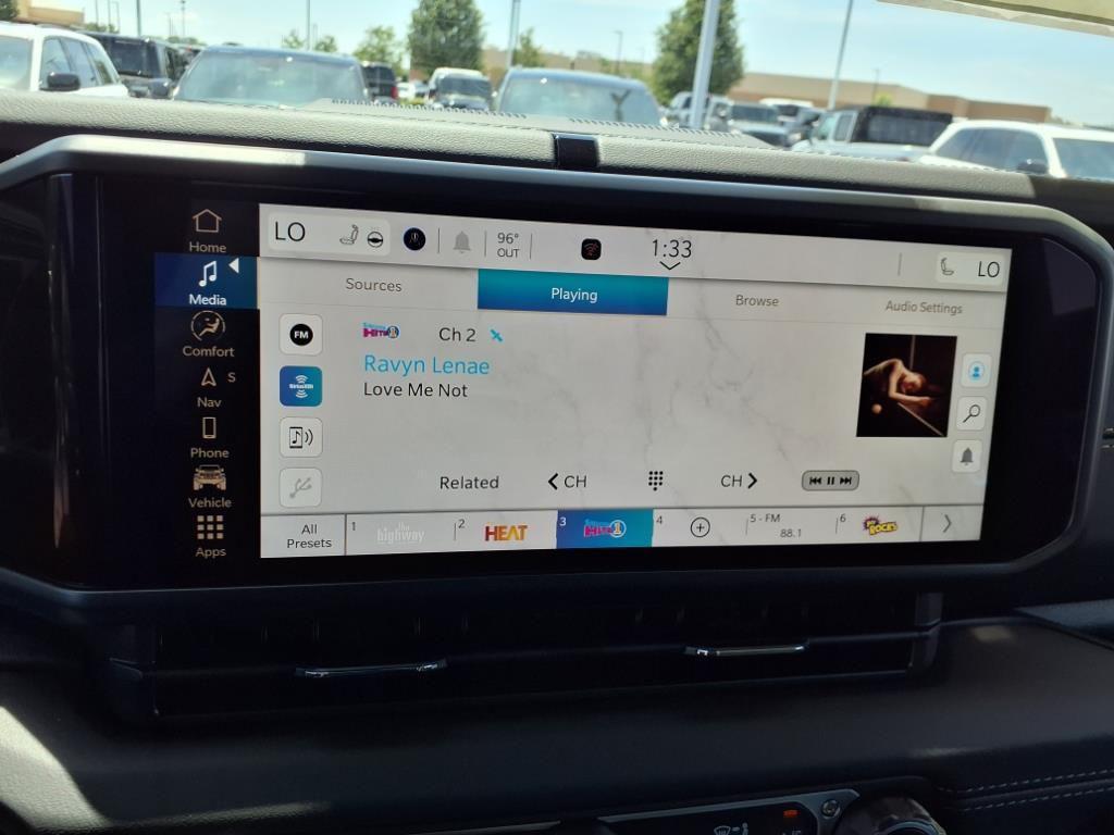 new 2025 Jeep Gladiator car, priced at $48,413