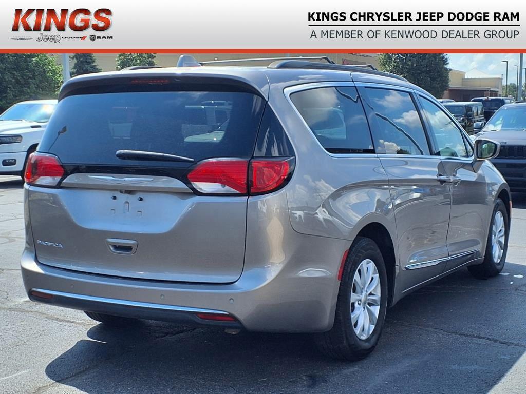 used 2017 Chrysler Pacifica car, priced at $9,800