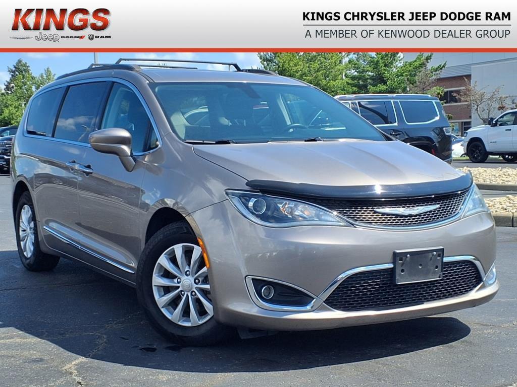 used 2017 Chrysler Pacifica car, priced at $9,800