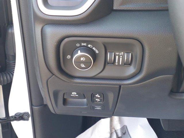 new 2025 Ram 1500 car, priced at $49,584
