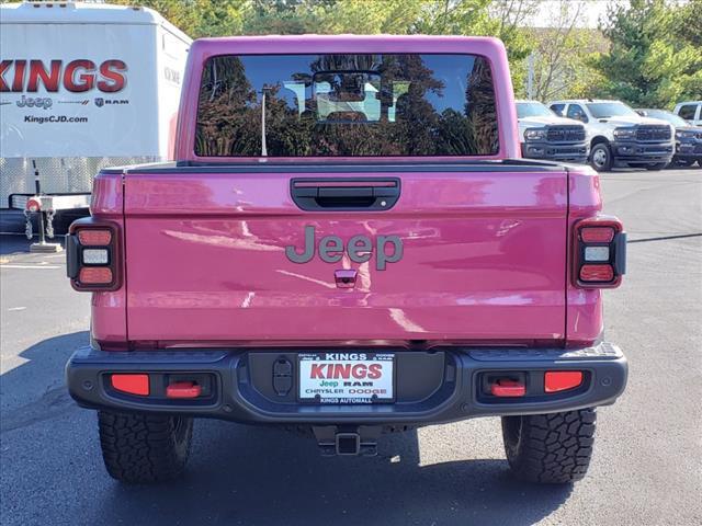 new 2024 Jeep Gladiator car, priced at $55,551