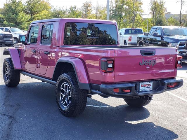 new 2024 Jeep Gladiator car, priced at $55,551