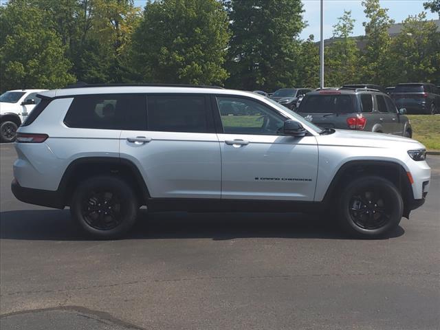 new 2024 Jeep Grand Cherokee L car, priced at $43,199