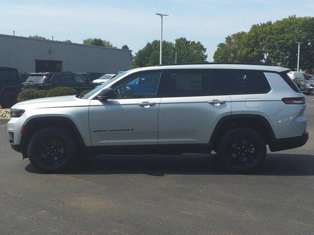 new 2024 Jeep Grand Cherokee L car, priced at $48,199