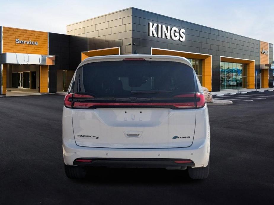 new 2024 Chrysler Pacifica Hybrid car, priced at $51,534