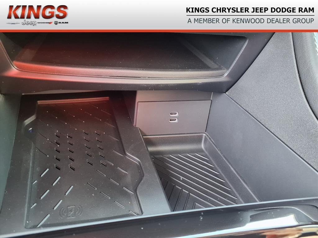 new 2026 Chrysler Pacifica car, priced at $49,699