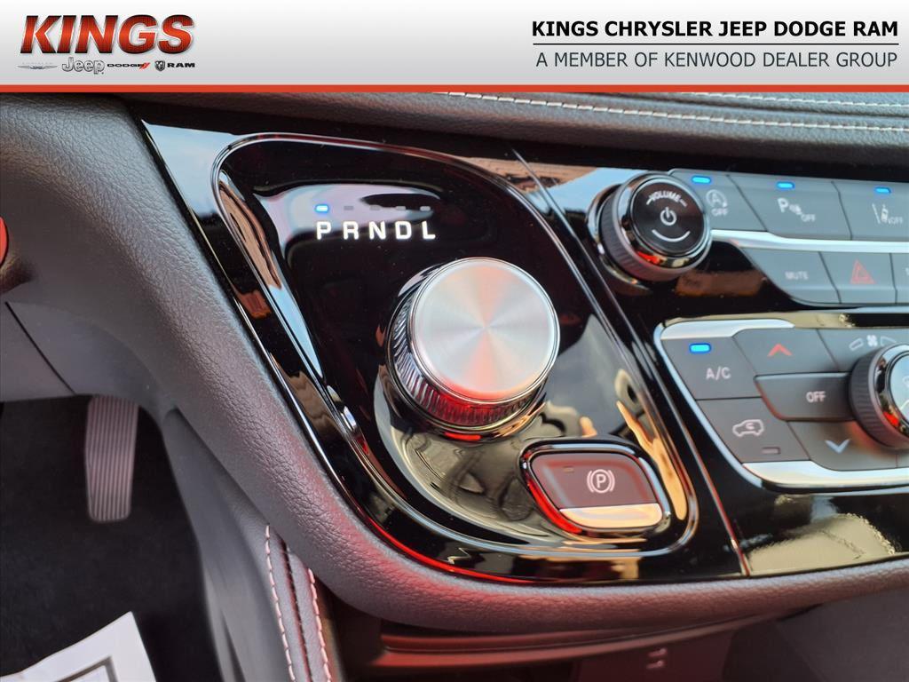 new 2026 Chrysler Pacifica car, priced at $49,699