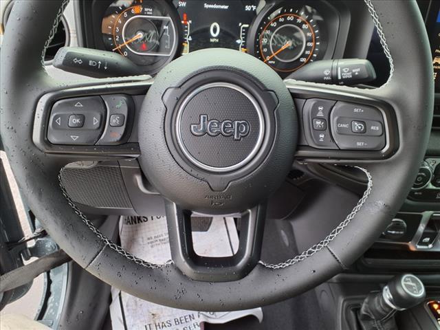 new 2025 Jeep Wrangler car, priced at $40,425