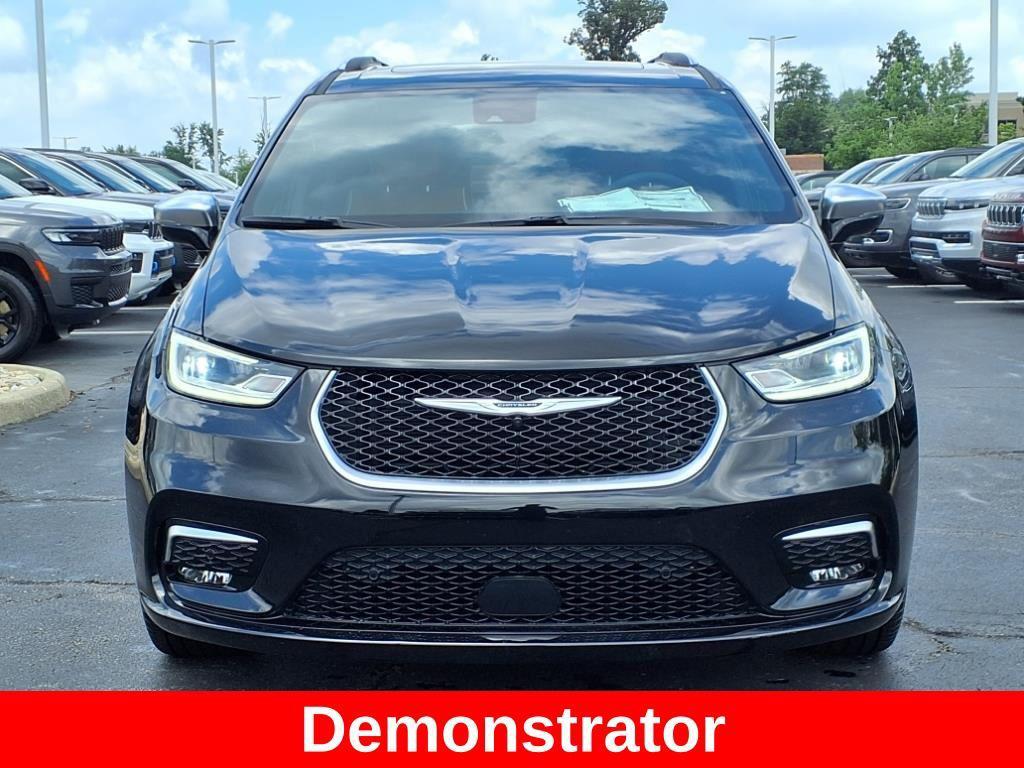 new 2025 Chrysler Pacifica car, priced at $52,184