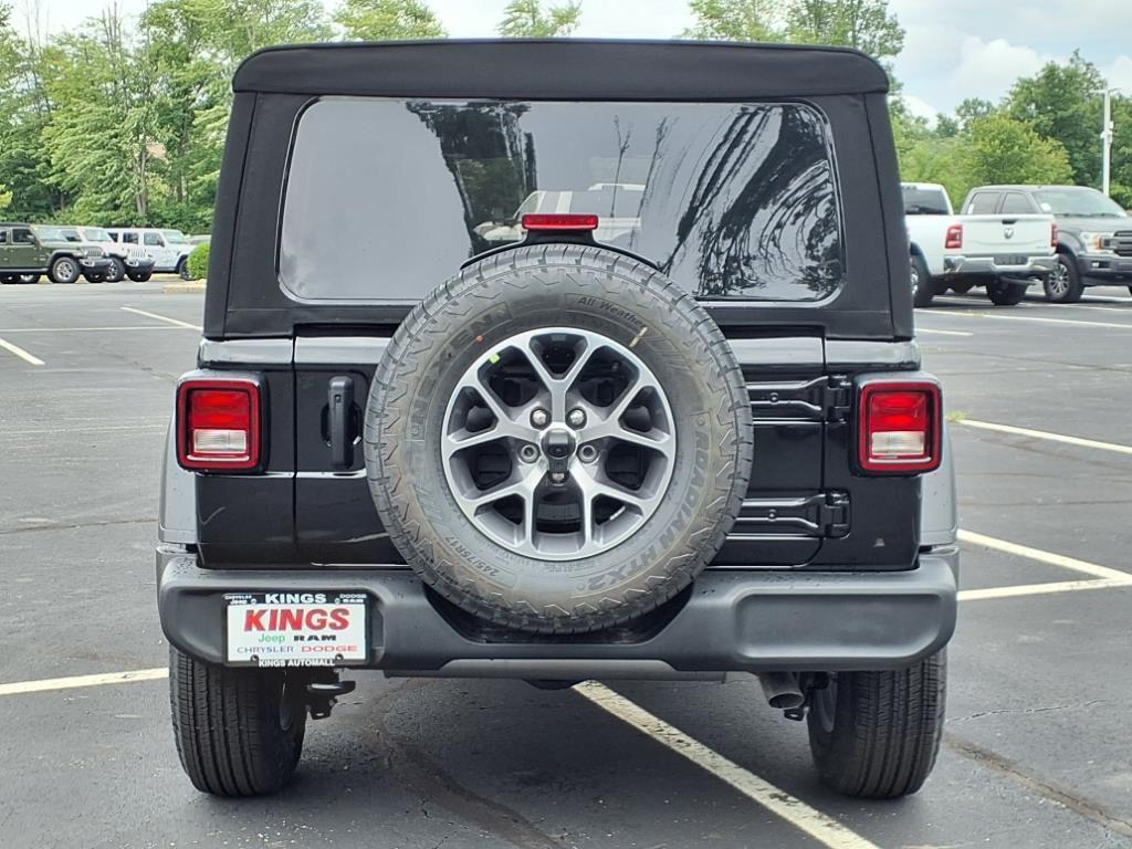 new 2025 Jeep Wrangler car, priced at $43,067