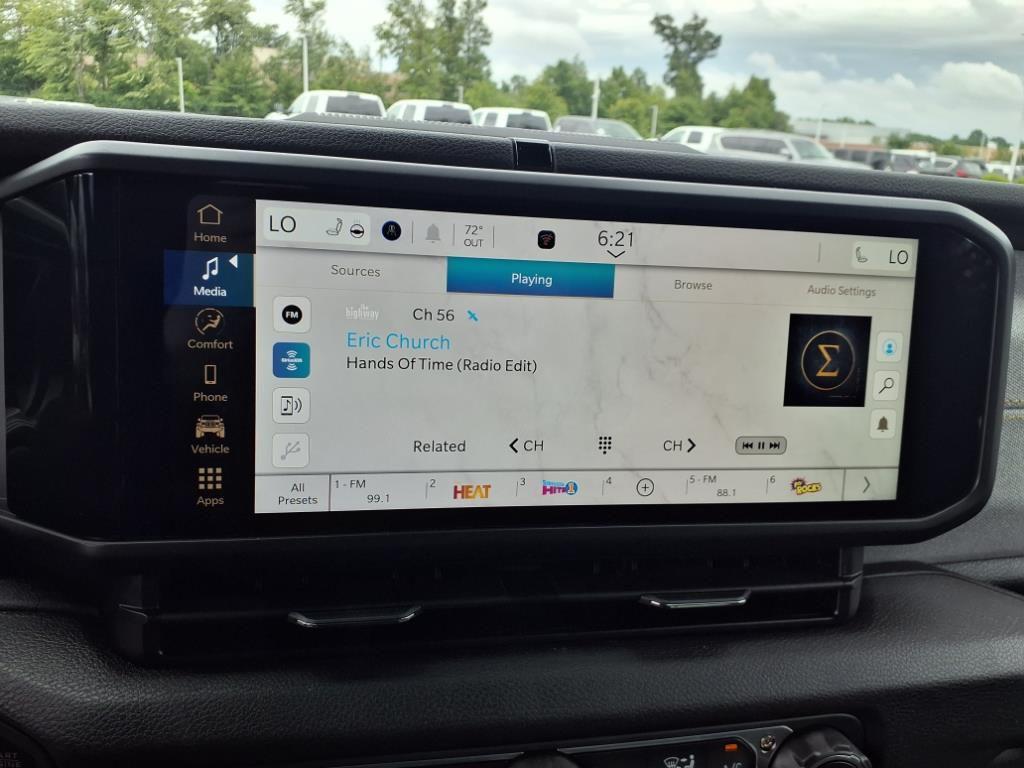 new 2025 Jeep Wrangler car, priced at $43,067