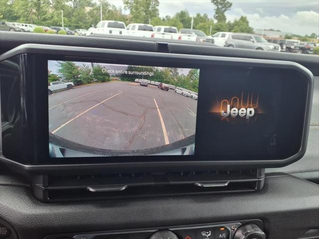 new 2025 Jeep Wrangler car, priced at $43,727