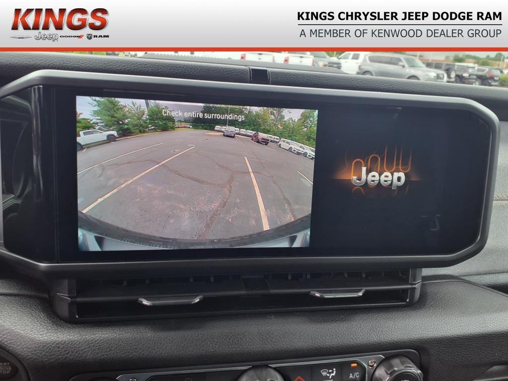 new 2025 Jeep Wrangler car, priced at $43,768
