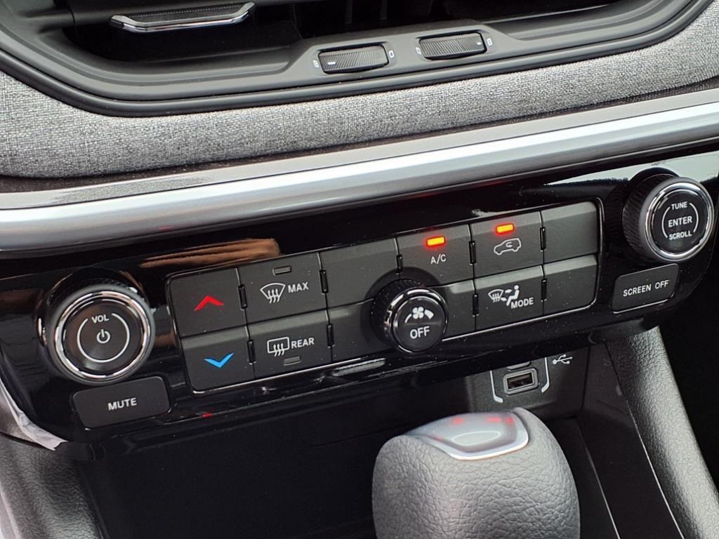 new 2025 Jeep Compass car, priced at $27,210
