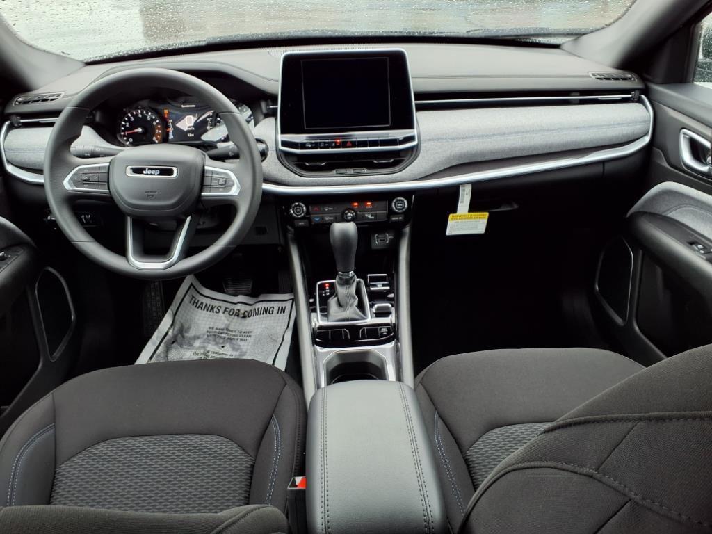 new 2025 Jeep Compass car, priced at $27,210